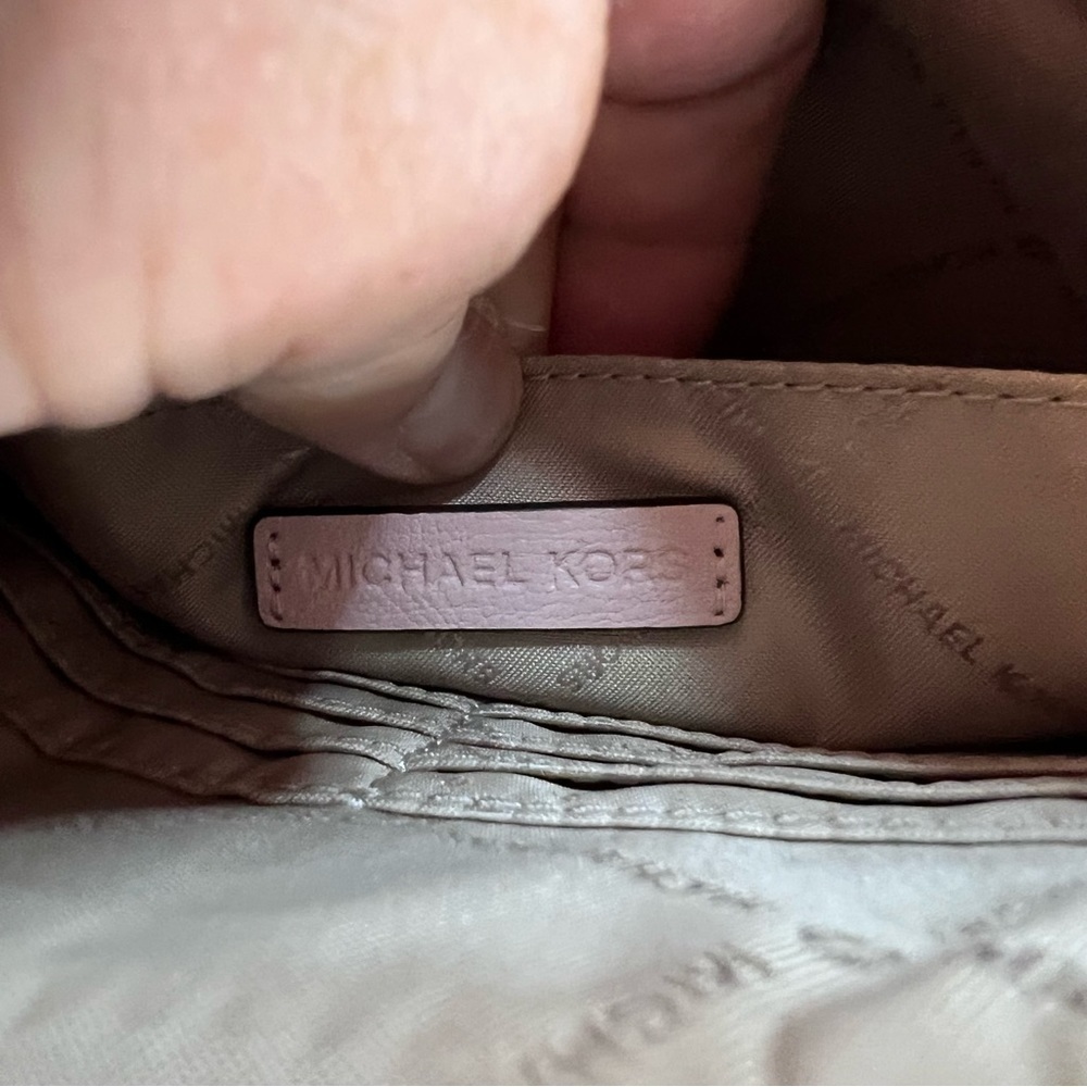 Michael Kors Zip Clutch XL Wristlet -Leather Blush Pink - Picture 4 of 7